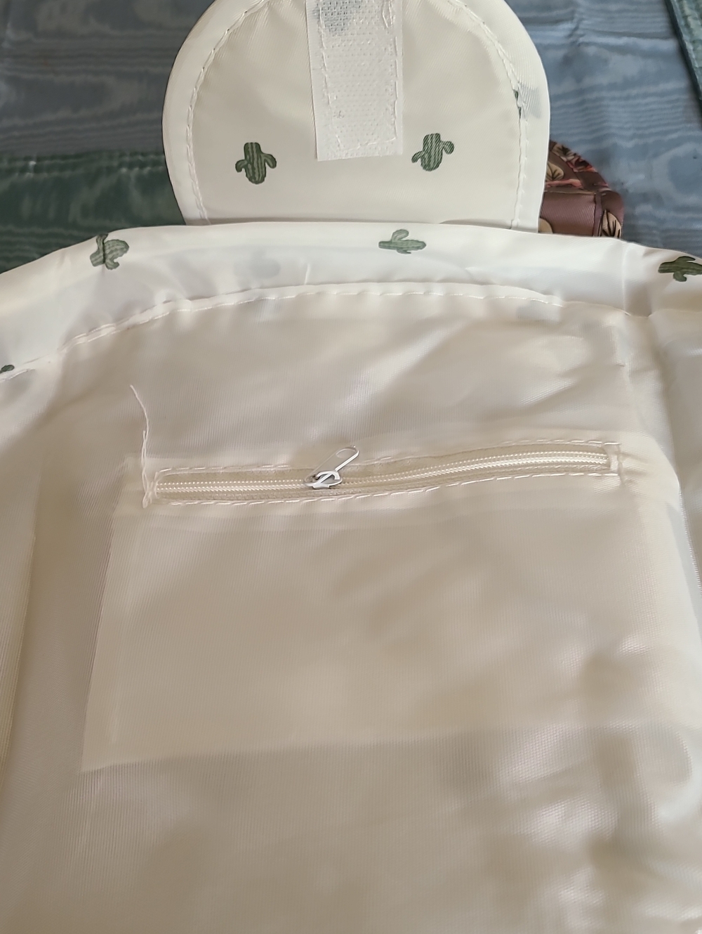 Cream Women's Bag with Green Cactus Accent